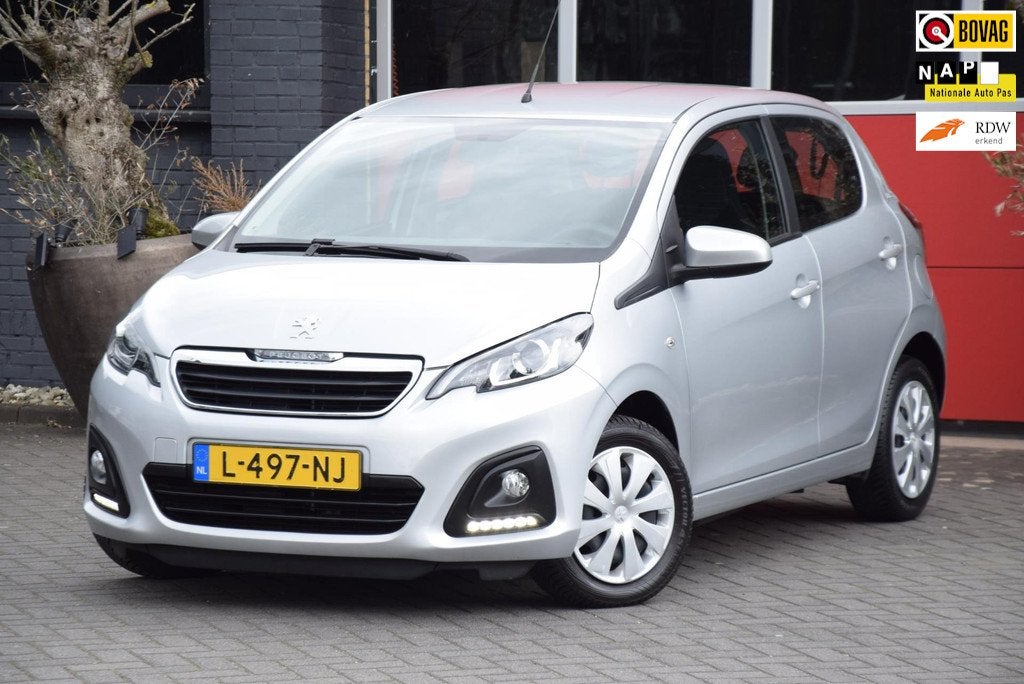 Peugeot 108 1.0 e-VTi Active 2021 Airco 5 Deurs BT telefoon, Auto's, Peugeot, Voorwielaandrijving, Stof, 4 stoelen, Origineel Nederlands