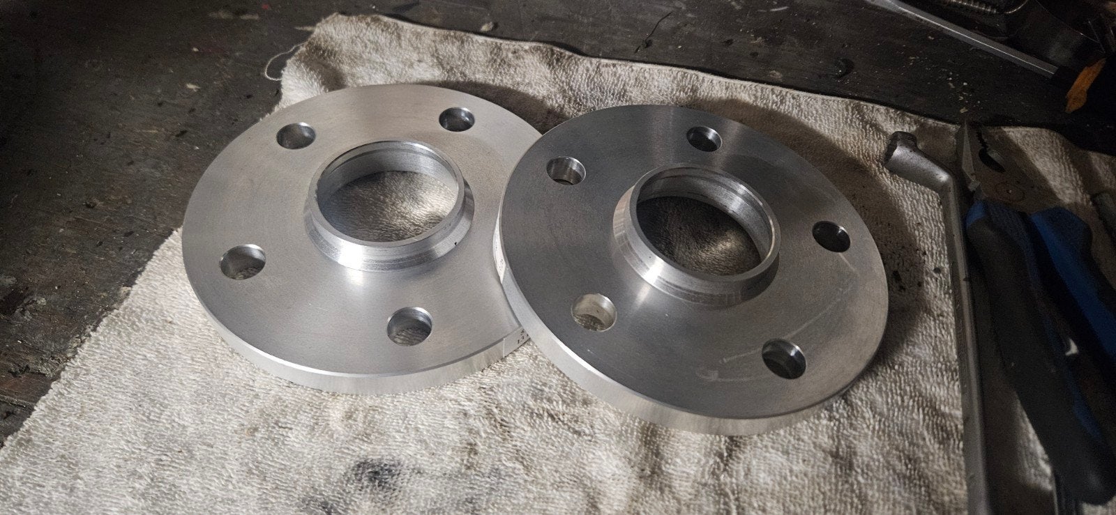 spacers 5x112  57,1   13mm dik, Ophalen of Verzenden, Nieuw, Skoda