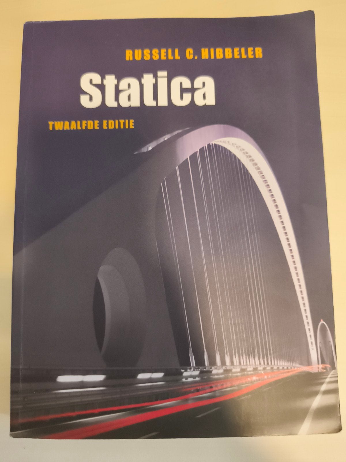 Statica - Russell C. Hibbeler (Twaalfde Editie), Boeken, Zo goed als nieuw, Russell C. Hibbeler, Beta, HBO