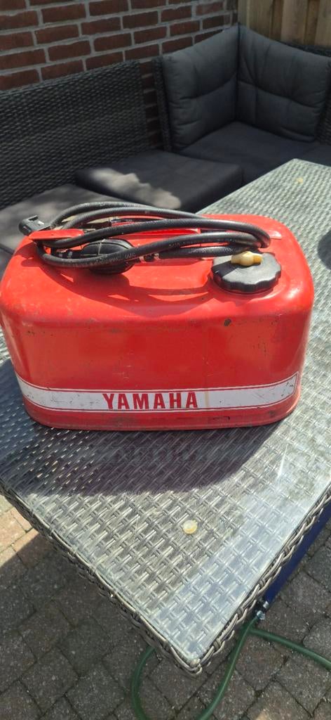 Yamaha Benzinetank 24L incl  Pompbal en koppeling + 10L E98, Ophalen, Zo goed als nieuw, Motor en Techniek