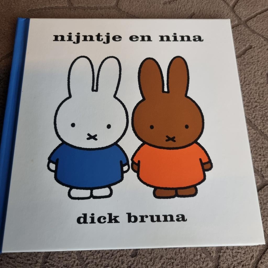 Nijntje en Nina boek - Dick Bruna, Ophalen of Verzenden, Gelezen, Dick Bruna