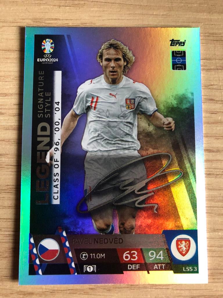 Topps EK 2024 Pavel Nedved Legend Signature Style, Ophalen of Verzenden, Zo goed als nieuw, Buitenlandse clubs, Spelerskaart