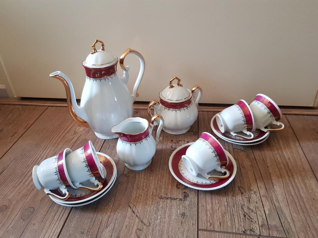 Thee servies f.p. Mokka van porselein compleet, Ophalen of Verzenden