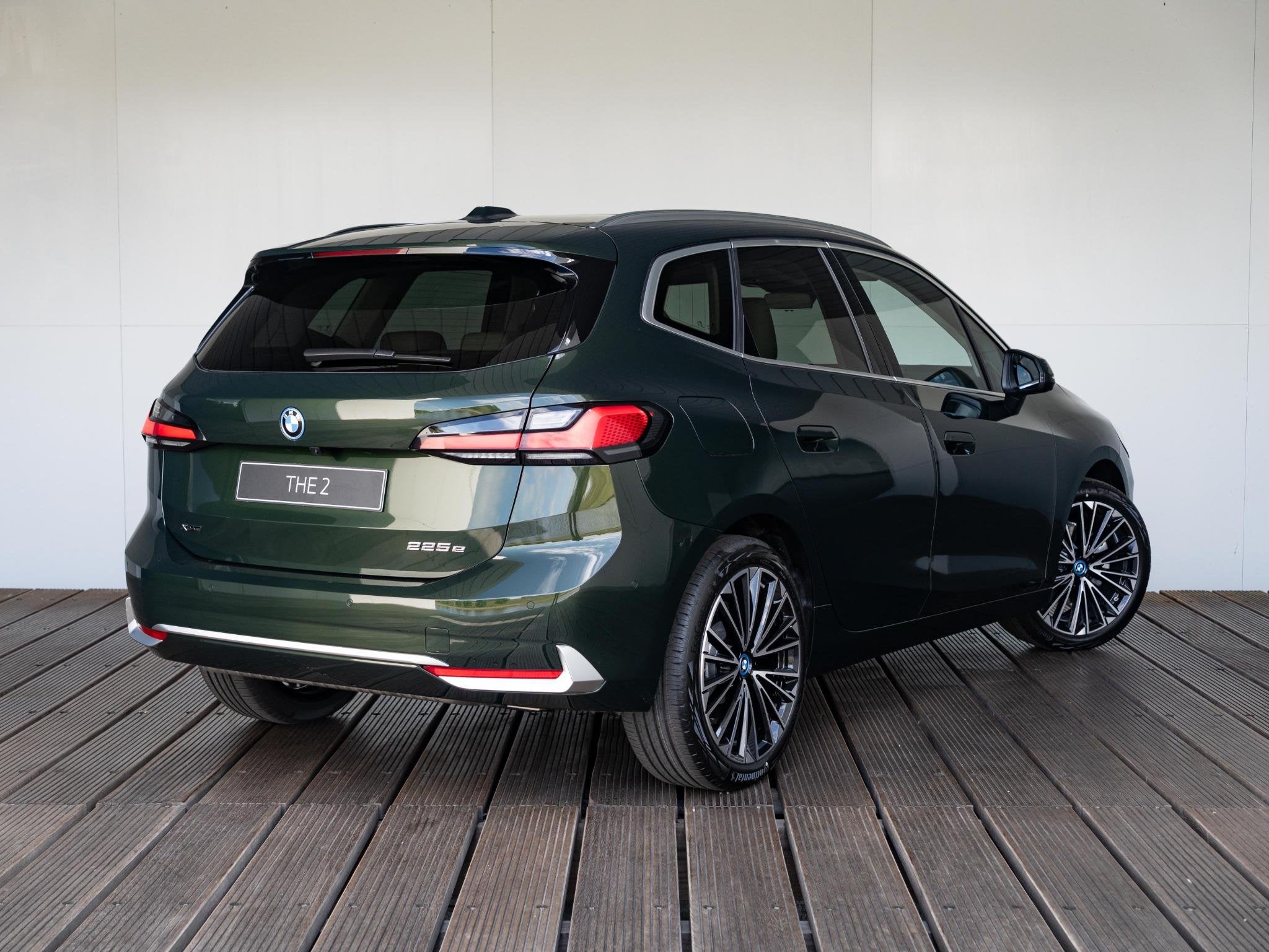 BMW 2 Serie Active Tourer 225e xDrive | Luxury Line | Panora, Euro 6, 150 min, Vierwielaandrijving, Hybride Elektrisch/Benzine