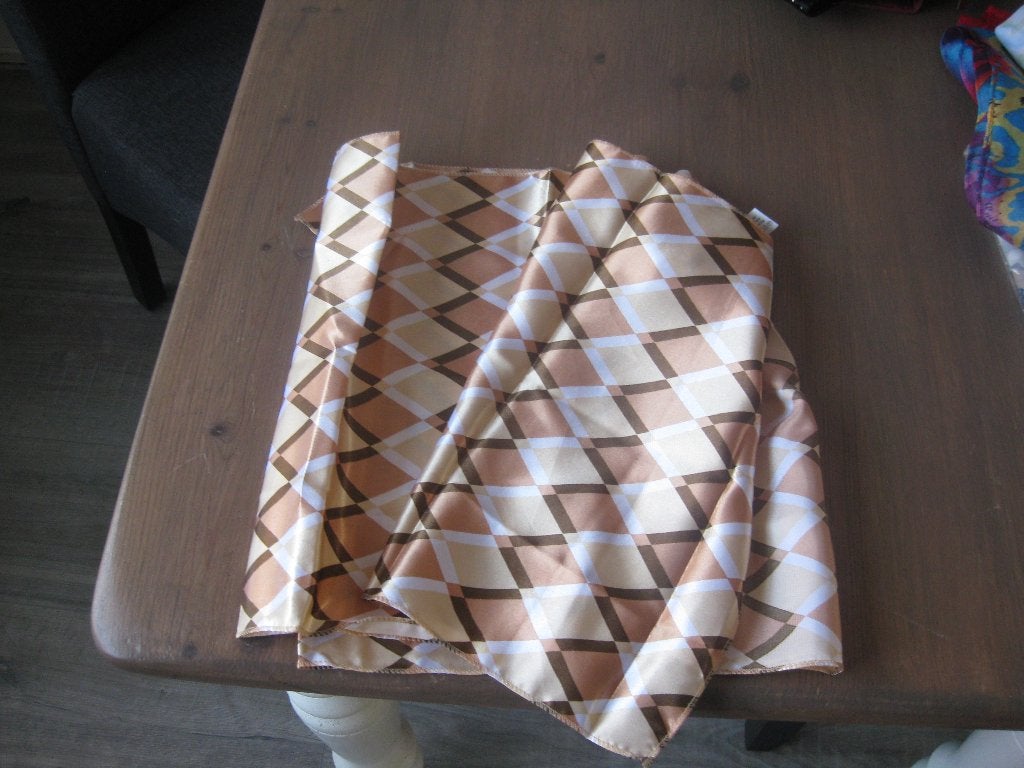3 nieuwe dames sjaals, Ophalen, Maat 46/48 (XL) of groter, Nieuw, Onbekend