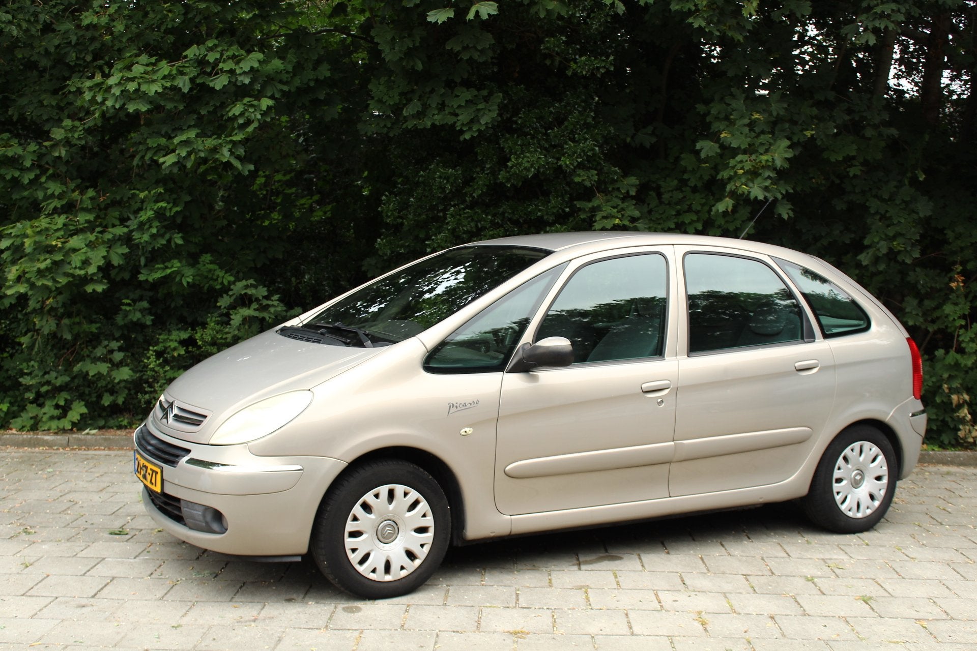 Citroën Xsara Picasso 1.6i-16V Caractère (bj 2006), Auto's, Voorwielaandrijving, Zwart, 4 cilinders, Beige