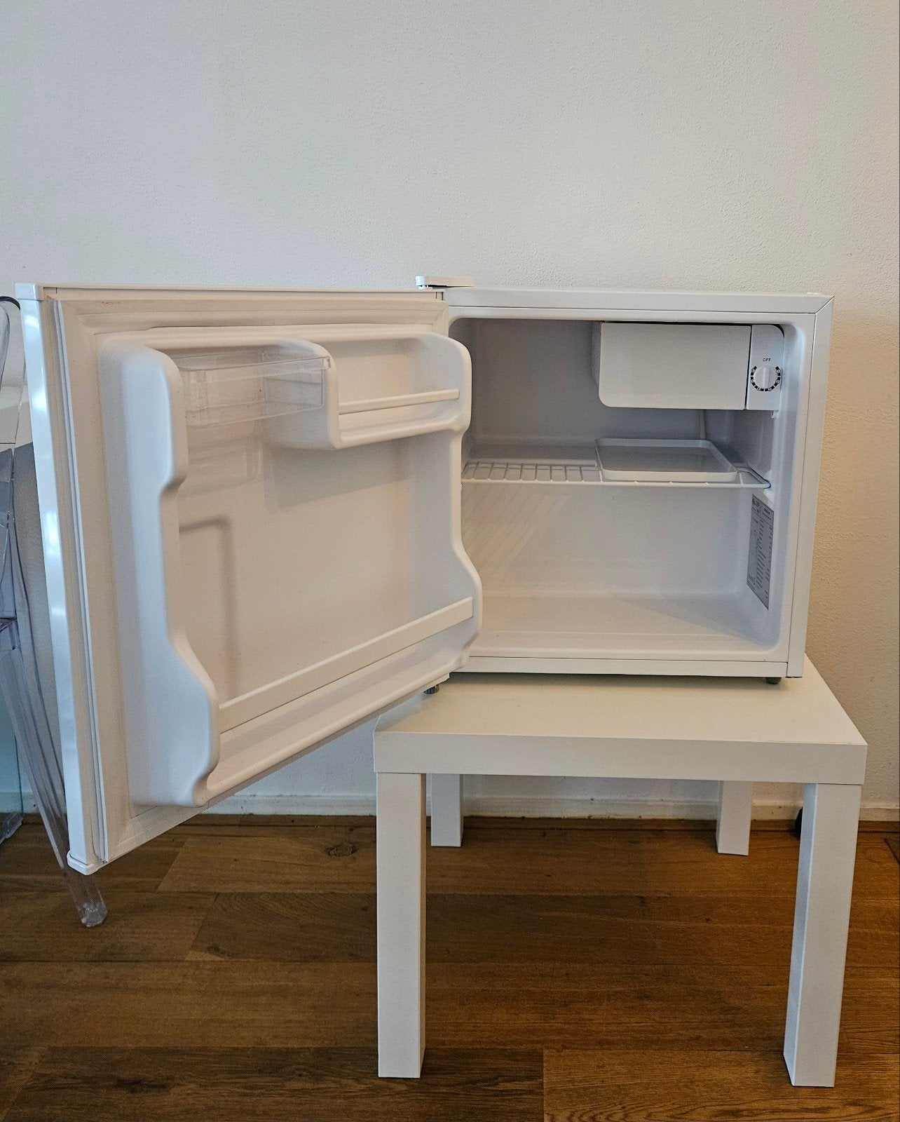 IKEA Tillreda kleine koelkast met standaard, Ophalen, Zonder vriesvak, Minder dan 45 cm, Minder dan 85 cm