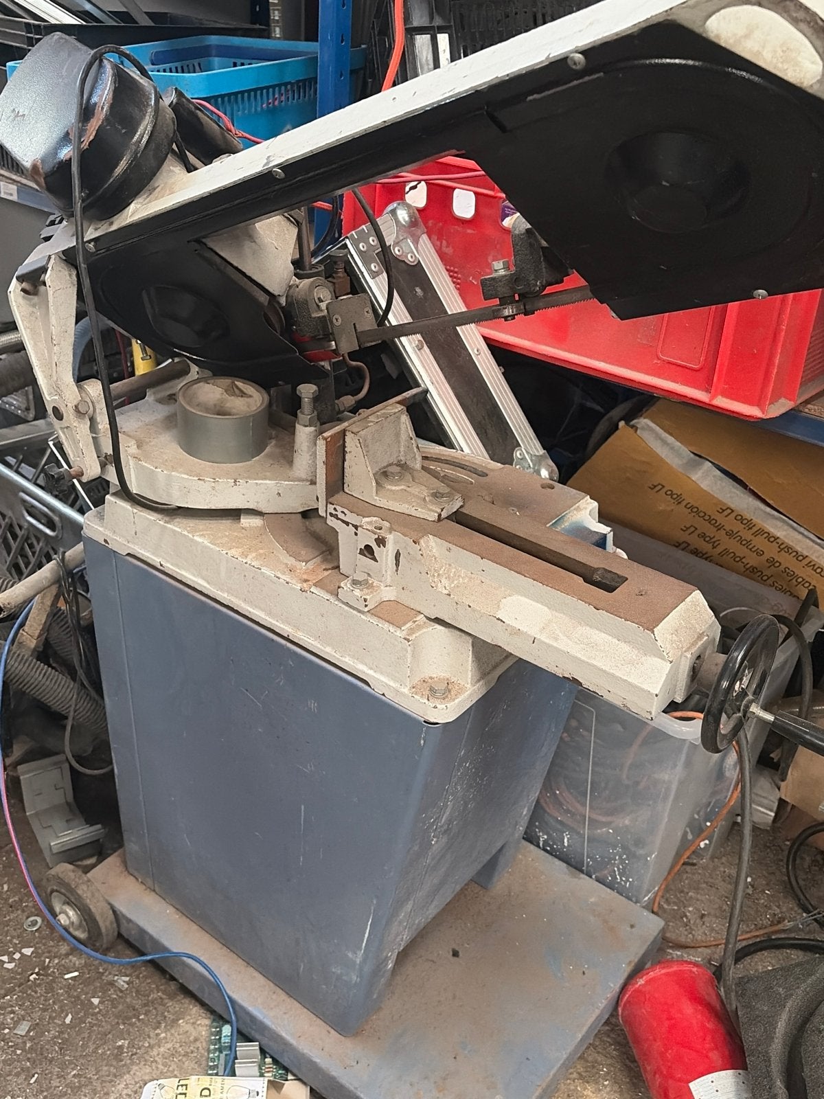 HBM Lintzaag - Robuuste Metaalzaagmachine, Doe-het-zelf en Verbouw, Gereedschap | Zaagmachines, Gebruikt, Abbenbroeksestraat 31 schiedam