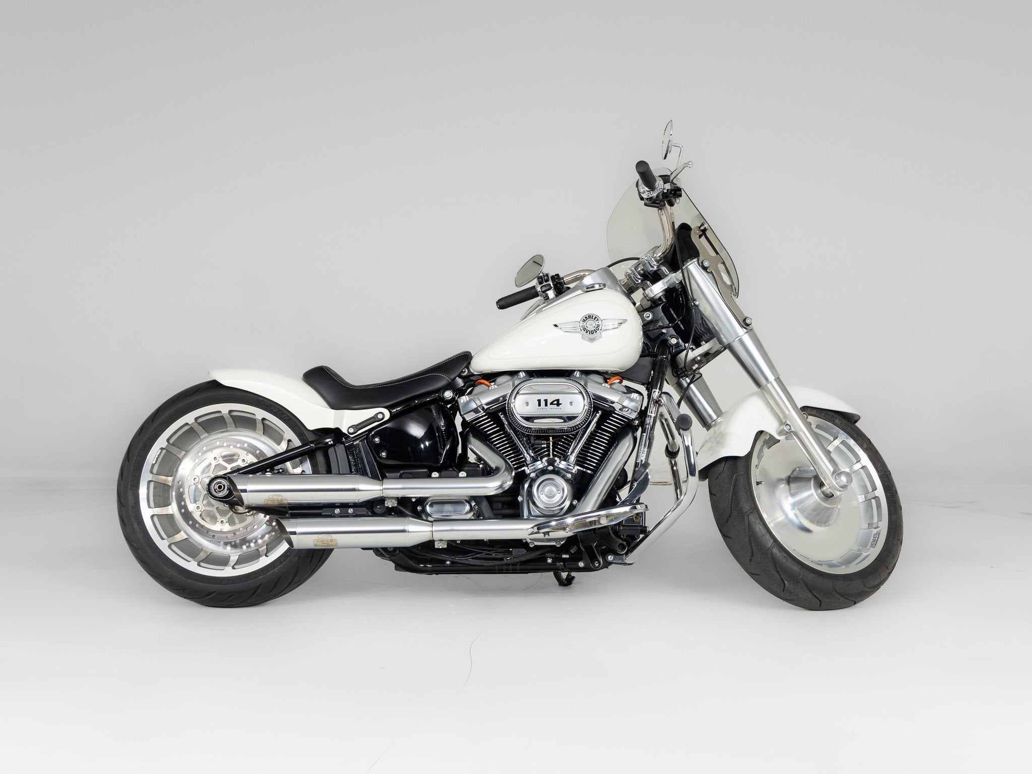 Harley-Davidson FLFBS Fat Boy 114 Solid Colour (bj 2018), Motoren, Motoren | Harley-Davidson, LED Verlichting, Bedrijf, Overig