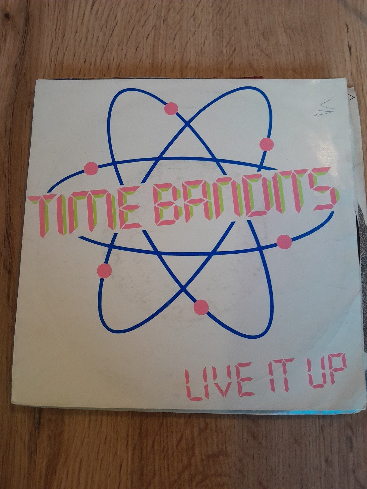 Time bandits 7inch live it up, Ophalen of Verzenden, Zo goed als nieuw, Pop