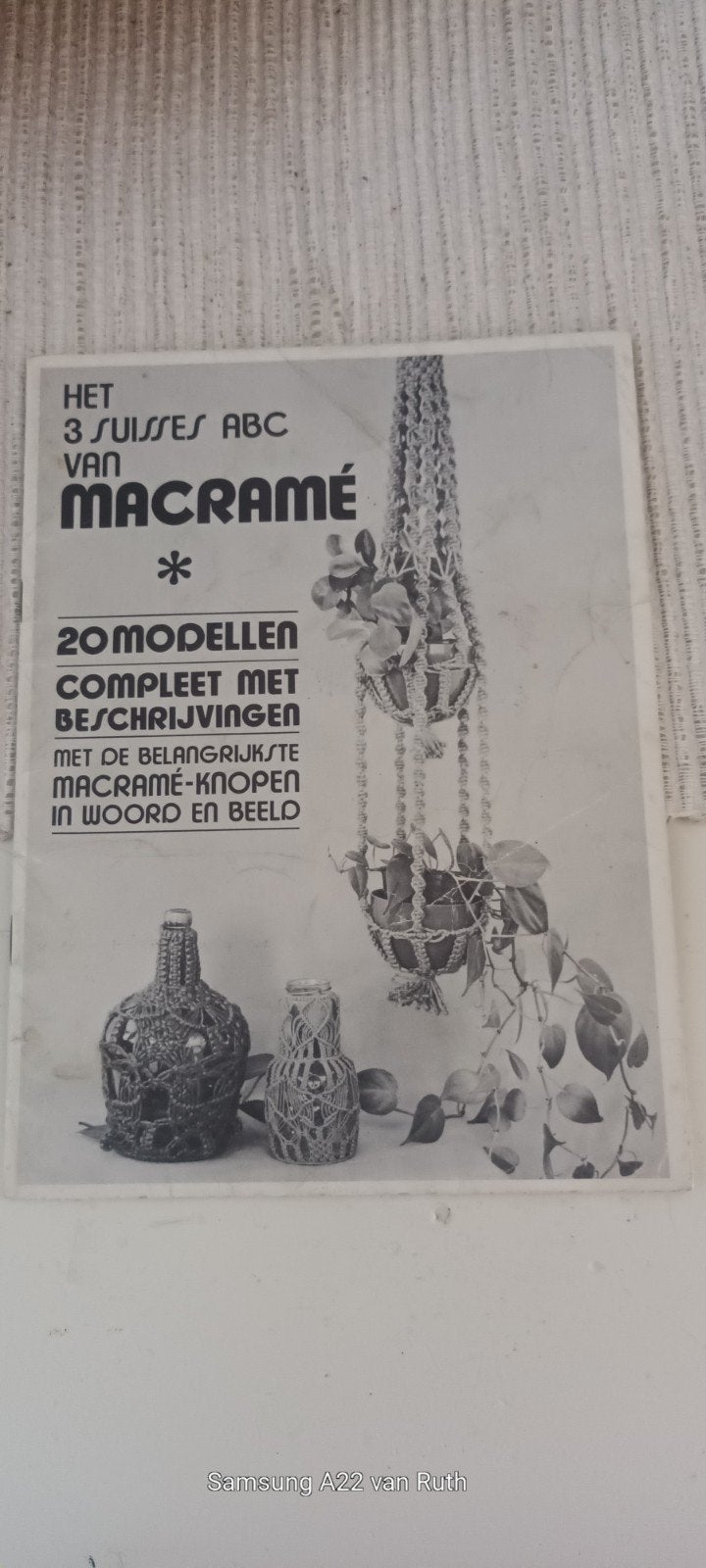 Vintage Macramé Boekje - 20 Modellen & Technieken, Ophalen of Verzenden, Gebruikt, Knutselboek, Overige merken