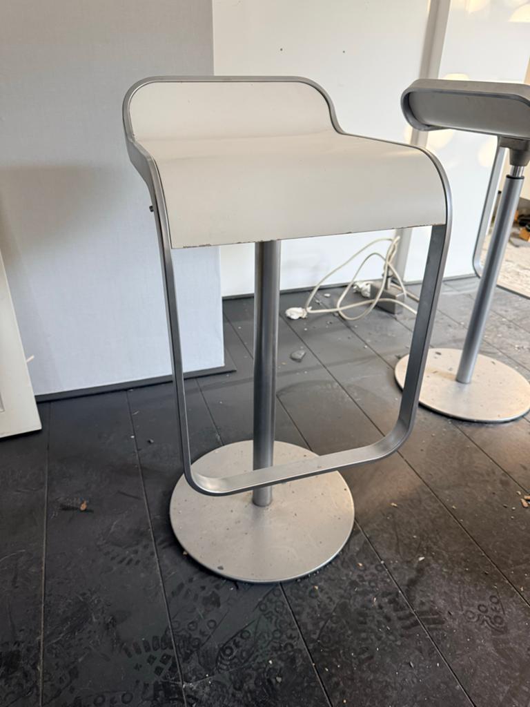 2 Lapalma Lem design barkrukken, Ophalen, Gebruikt, In hoogte verstelbaar, 90 cm of meer