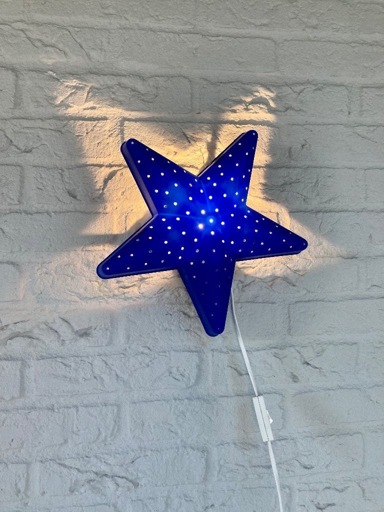Blauwe wandlamp Ikea Zweden. Smila Stjärna= lachende ster, Ophalen of Verzenden, Zo goed als nieuw, Kunststof, Scandinavisch vintage