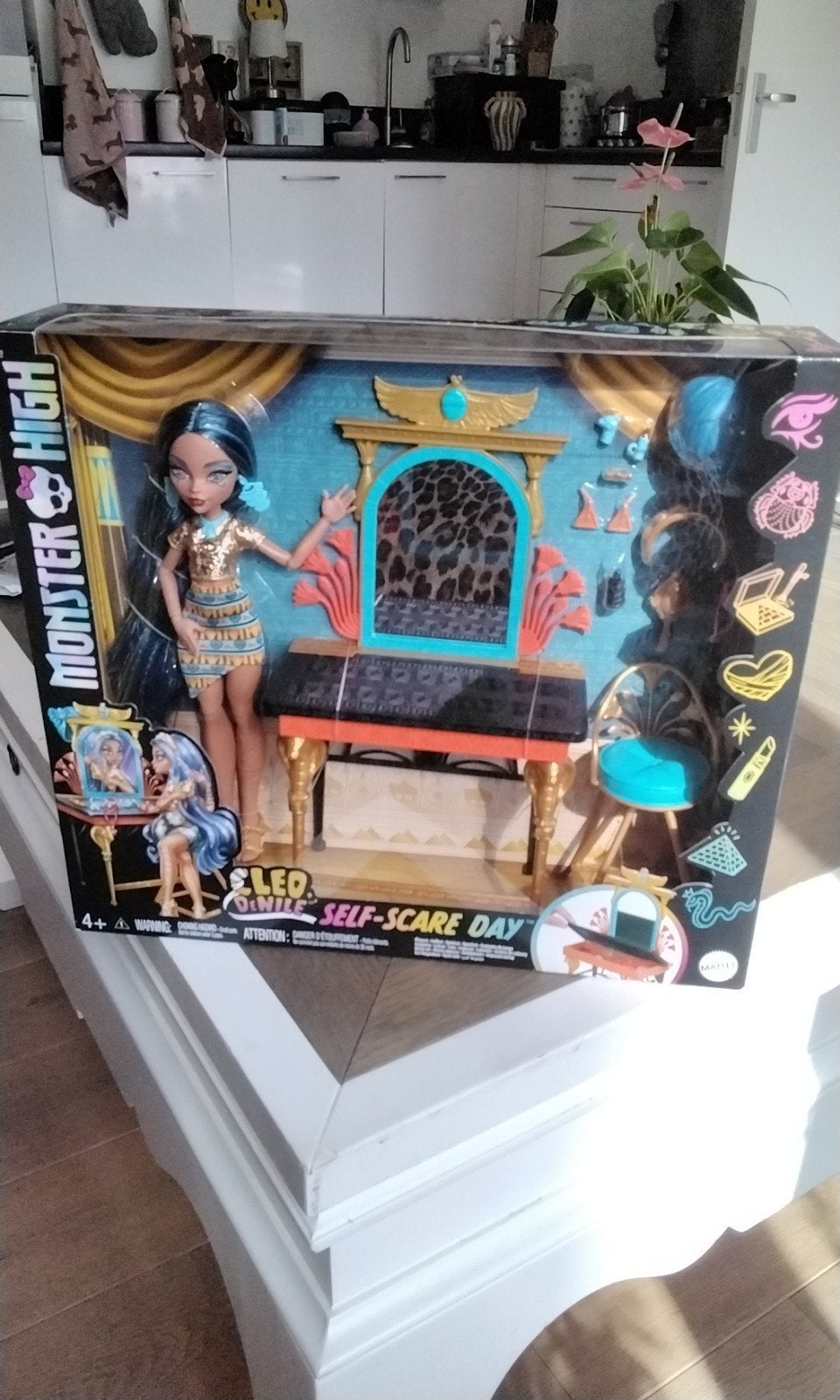 Monster High Cleo De Nile Self-Scare Day Poppen Set, Ophalen of Verzenden, Nieuw, Overige typen