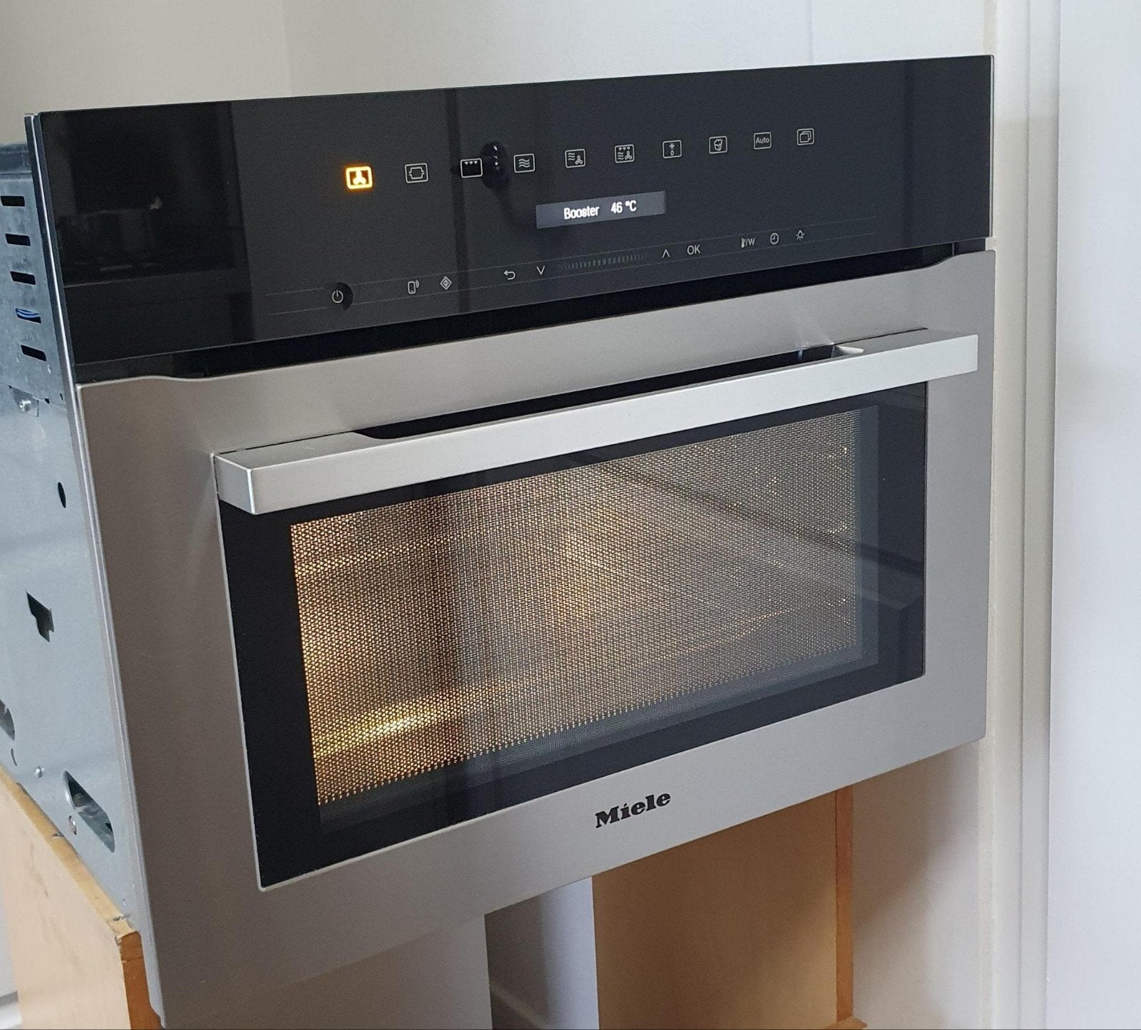 Miele compacte inbouw oven/magnetron, Ophalen, 45 tot 50 cm, Zo goed als nieuw, Oven met grill