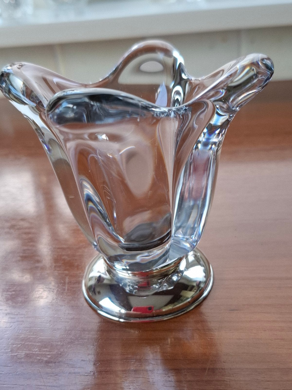 Antiek Kristallen Vaasje met Zilveren Voet - 10 cm, Ophalen of Verzenden