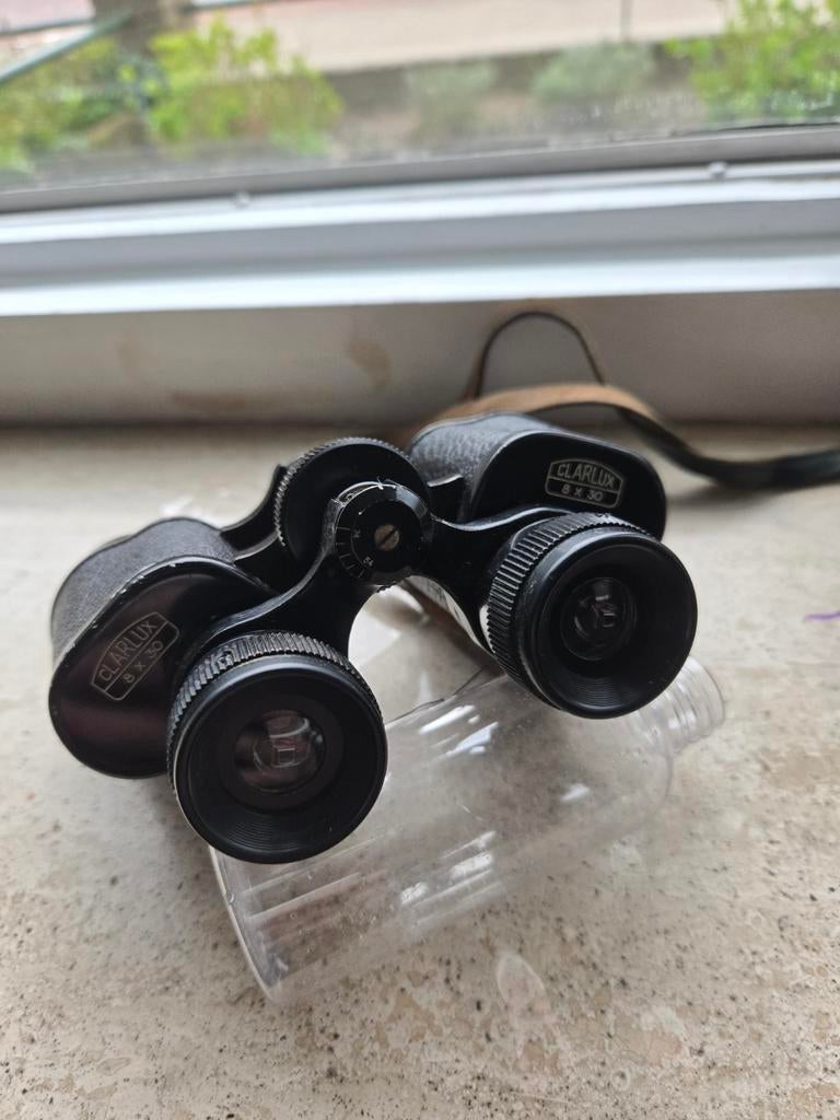 Clarlux 8x30 vintage verrekijker met hoes, Gebruikt, Verzenden, Minder dan 8x, Porro (met knik)