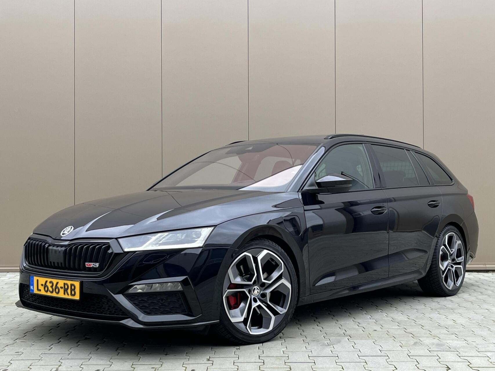 Skoda Octavia RS 245pk | DCC | 19” | Pano | Head up | Lede, Auto's, Gebruikt, 4 cilinders, Zwart, 1395 cc