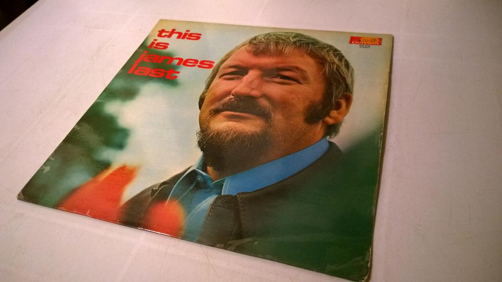 James Last ‎– This Is James Last, Inclusief binnenhoes, Ophalen, Gebruikt, 12 inch