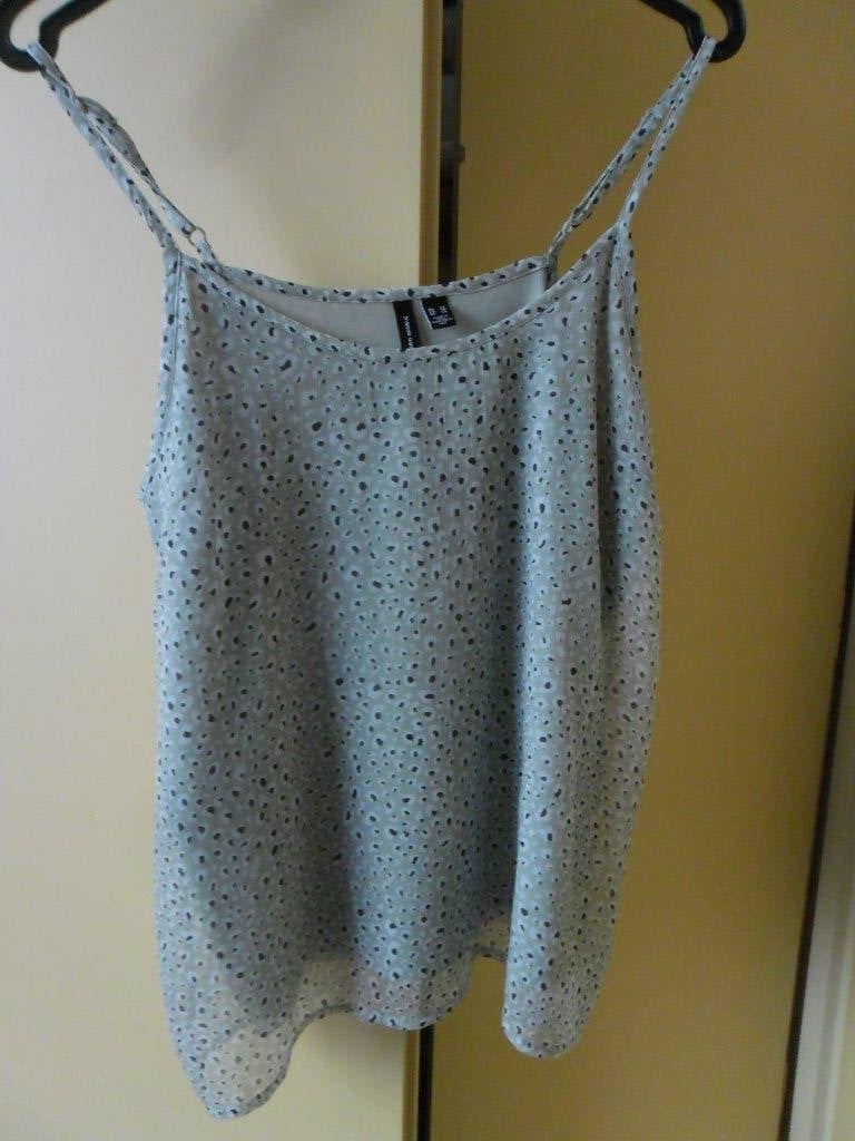 z.g.a.n. vero moda topje. Maat 34, Kleding | Dames, Tops, Vero Moda, Ophalen of Verzenden, Zo goed als nieuw, Zonder mouw