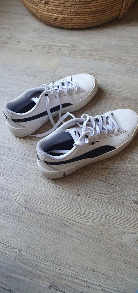 Puma sneakers maat 40, Ophalen of Verzenden, Zo goed als nieuw, Wit, Sneakers of Gympen
