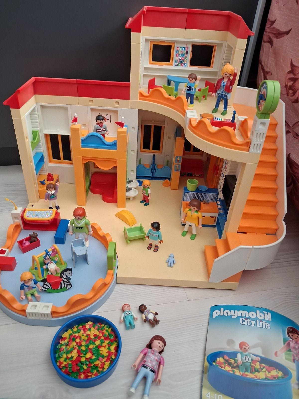 Playmobil kinderdagverblijf, Ophalen