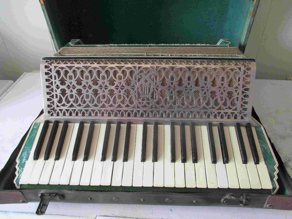 Accordeon Marinelli, Muziek en Instrumenten, Accordeons, Overige merken, Gebruikt, Ophalen of Verzenden, Met koffer