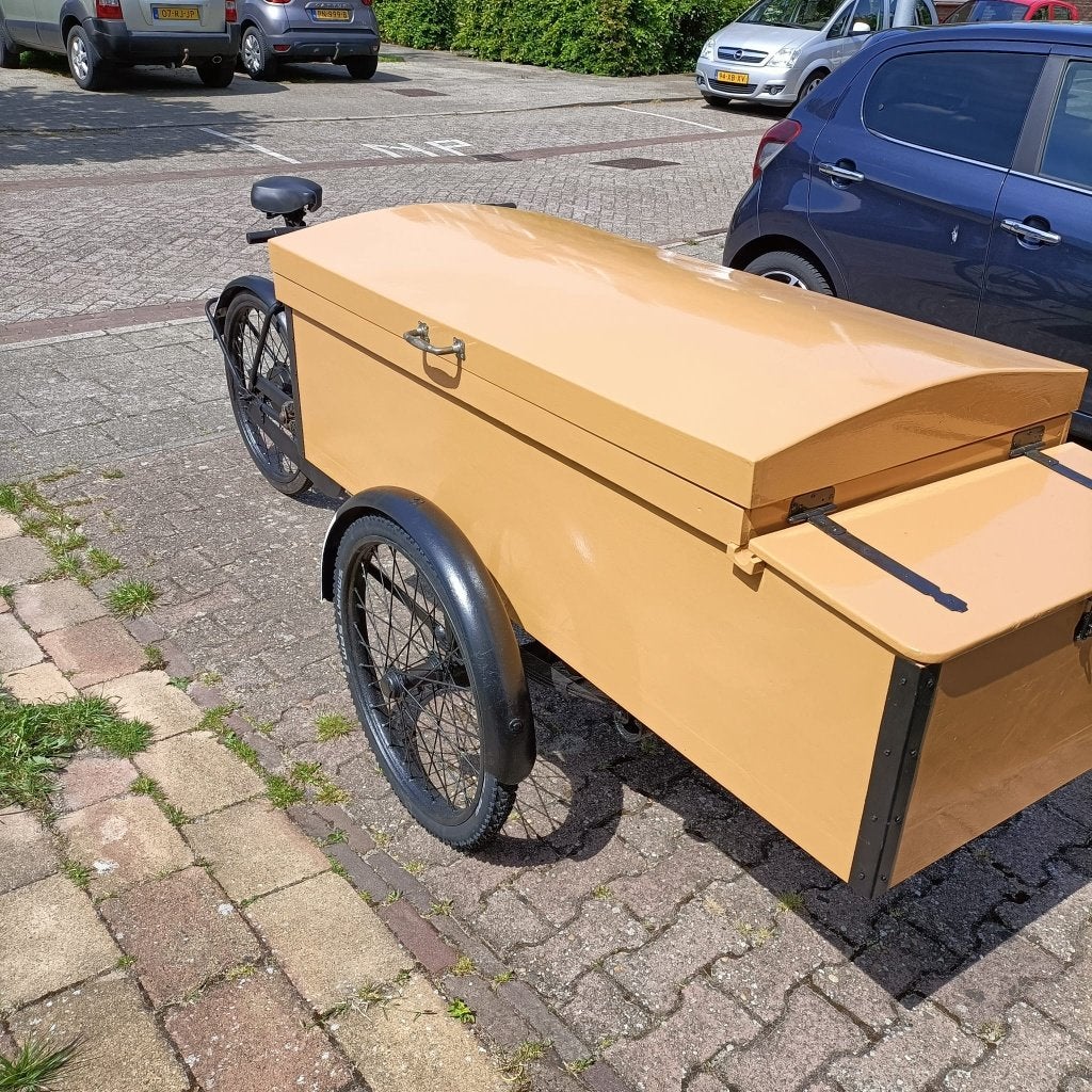 Bakkers bakfiets gerestaureerd, Ophalen, Gebruikt, Lely