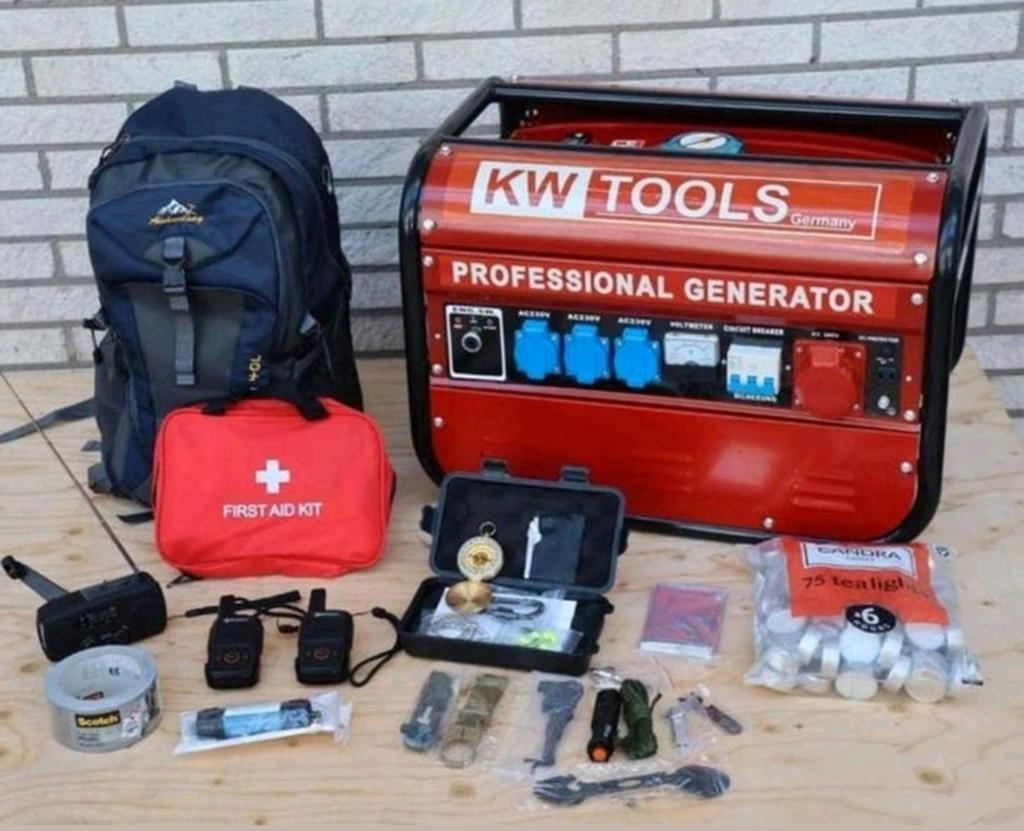 Noodstroom aggregaat + survival kit, Benzine, Nieuw, Ophalen of Verzenden, Geluidgedempt