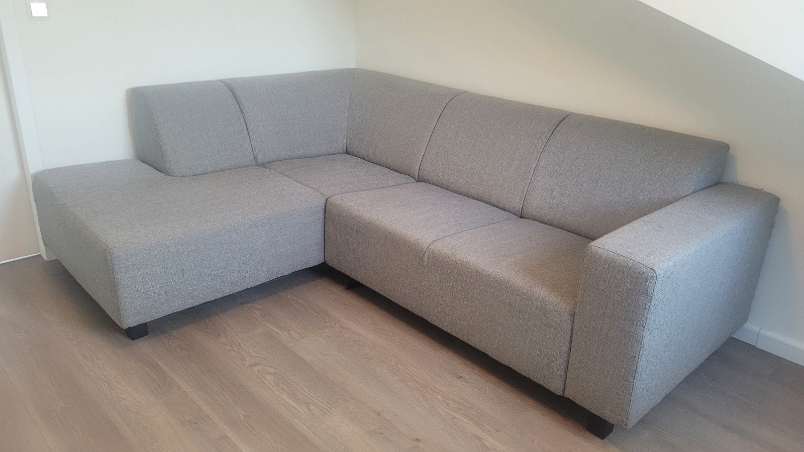 Leen Bakker Hoekbank Joost - Lichtgrijs, Huis en Inrichting, Banken | Bankstellen, Ophalen, Modern, Comfortabel, Gebruikt, 125 tot 150 cm