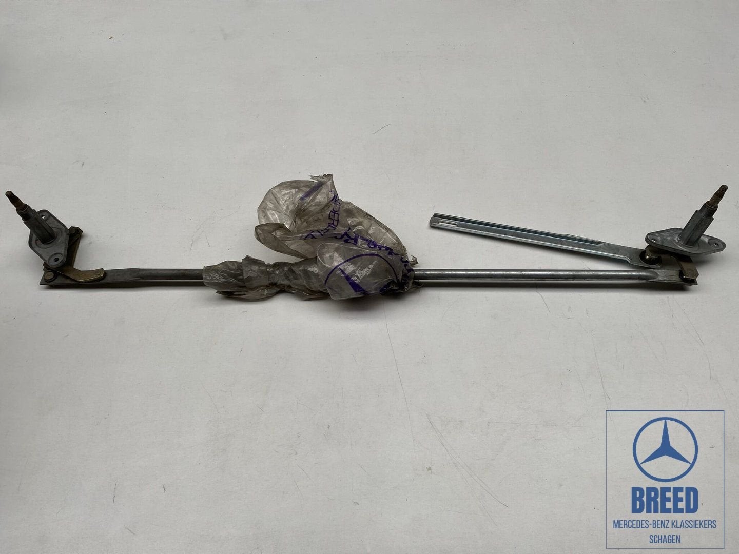 NOS ruitenwissermechaniek voor Mercedes-Benz W114 W115 /8, -, Nieuw, Ophalen of Verzenden, -
