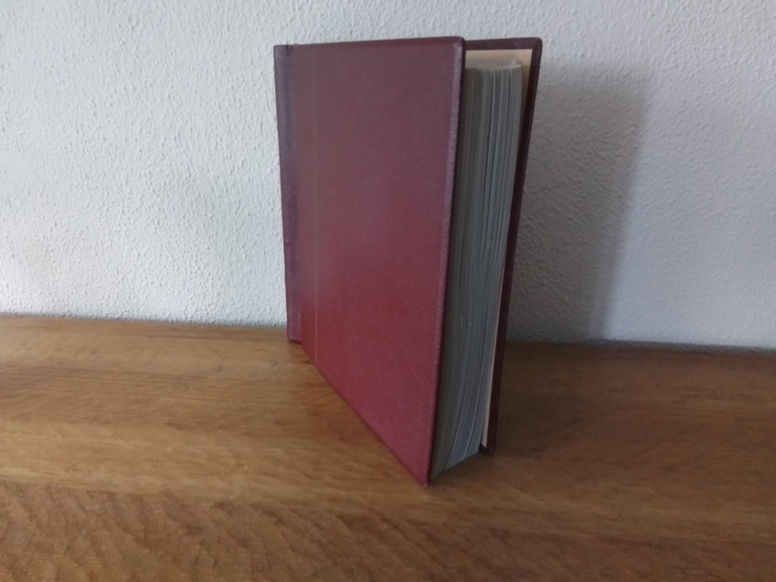 Verzameling Italiaanse postzegels in album 1945-1976, Ophalen of Verzenden