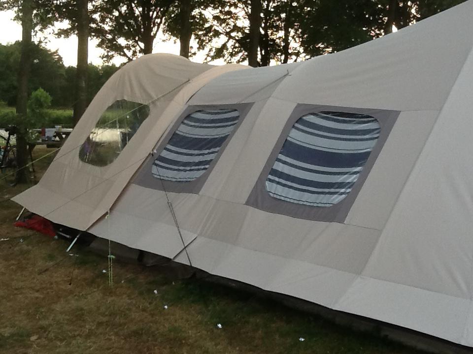 Maclura tent,4 persoons,2 slaapcompartimentenNU €300,00!, Ophalen, Gebruikt, Tot en met 4
