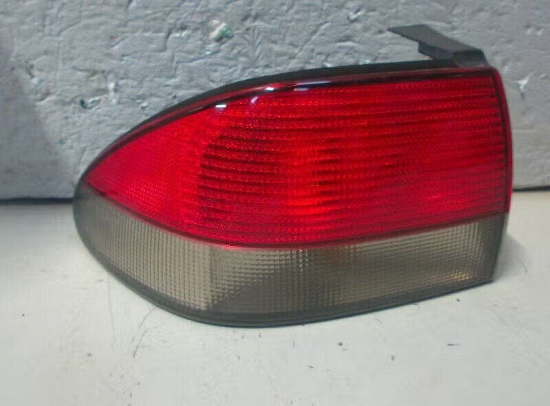 ACHTERLICHT LINKS BUITEN Saab 900 II Coupé, Auto-onderdelen, Saab-de-info@saabgroup.com, Gebruikt, Ophalen of Verzenden, Saab Deutschland GmbH