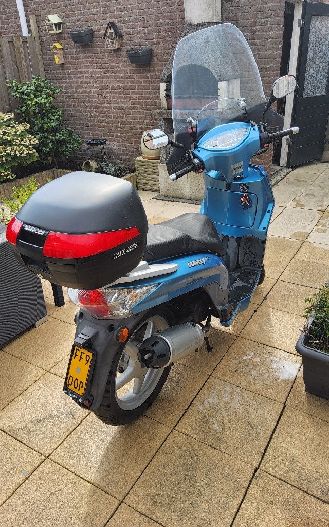 Foto 4 van Kymco people s