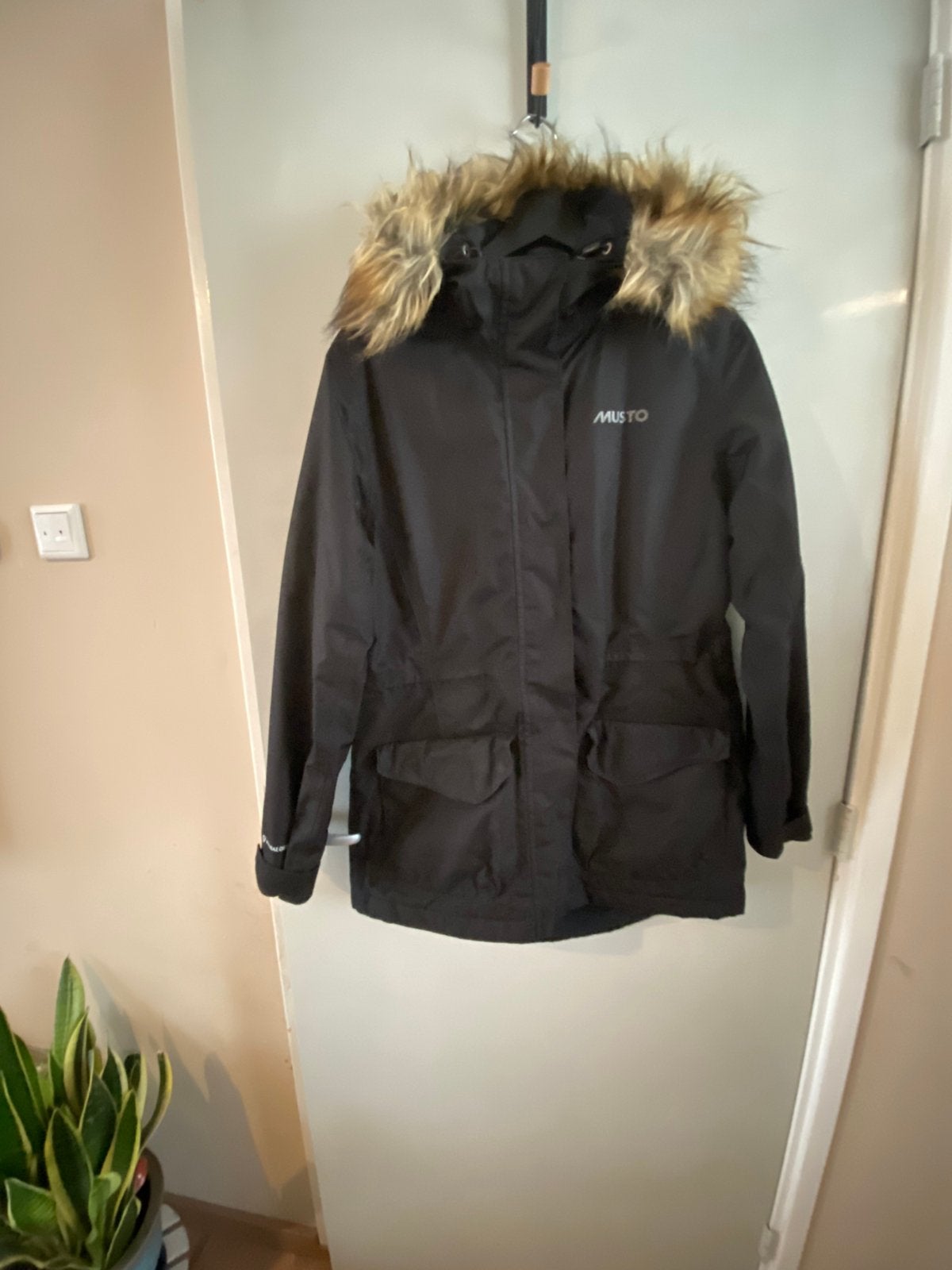 Musto Primaloft Women’s Winter Jacket – Size M/38, Ophalen, Zo goed als nieuw, Maat 38/40 (M), Zwart