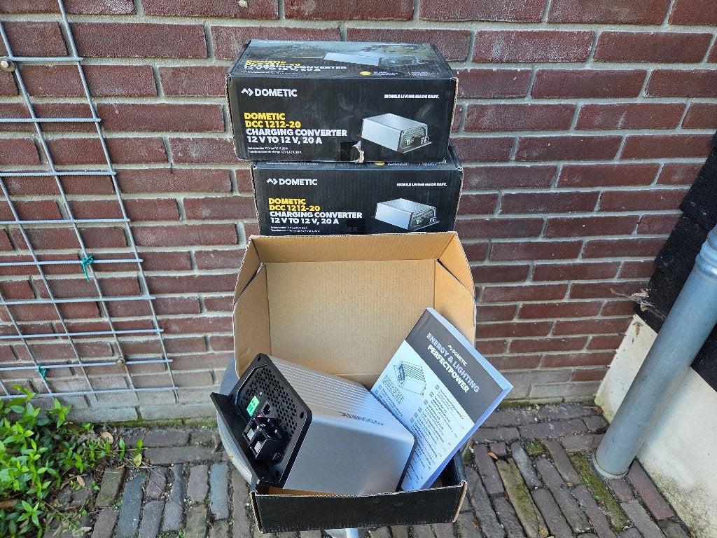Gelijkrichter / acculader Waeco perfect charge DC20, Nieuw
