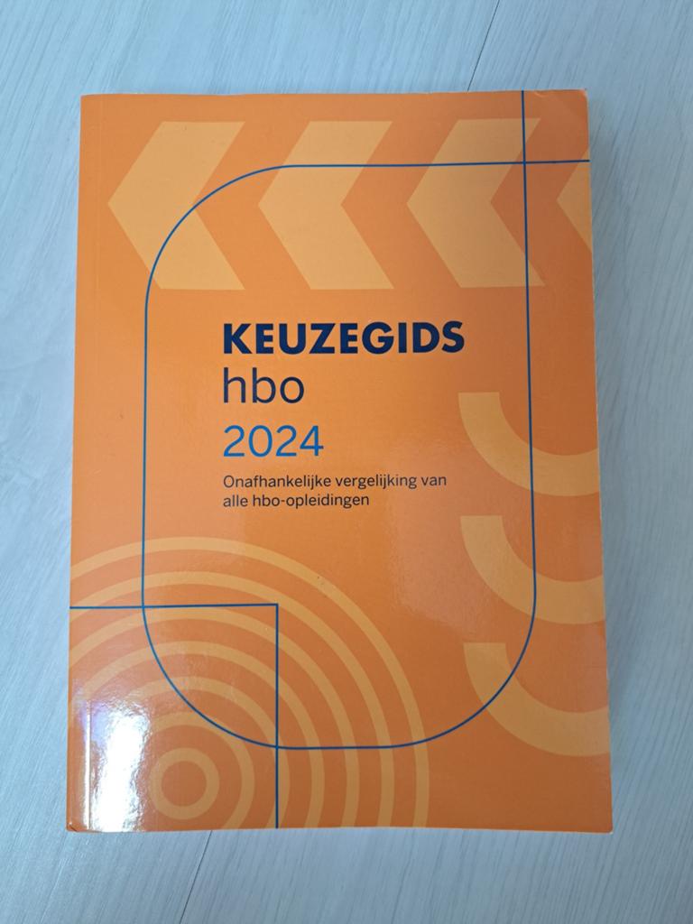 Keuzegids HBO 2024 - Onafhankelijke vergelijking, Ophalen of Verzenden, Zo goed als nieuw, HBO, Keuzegids