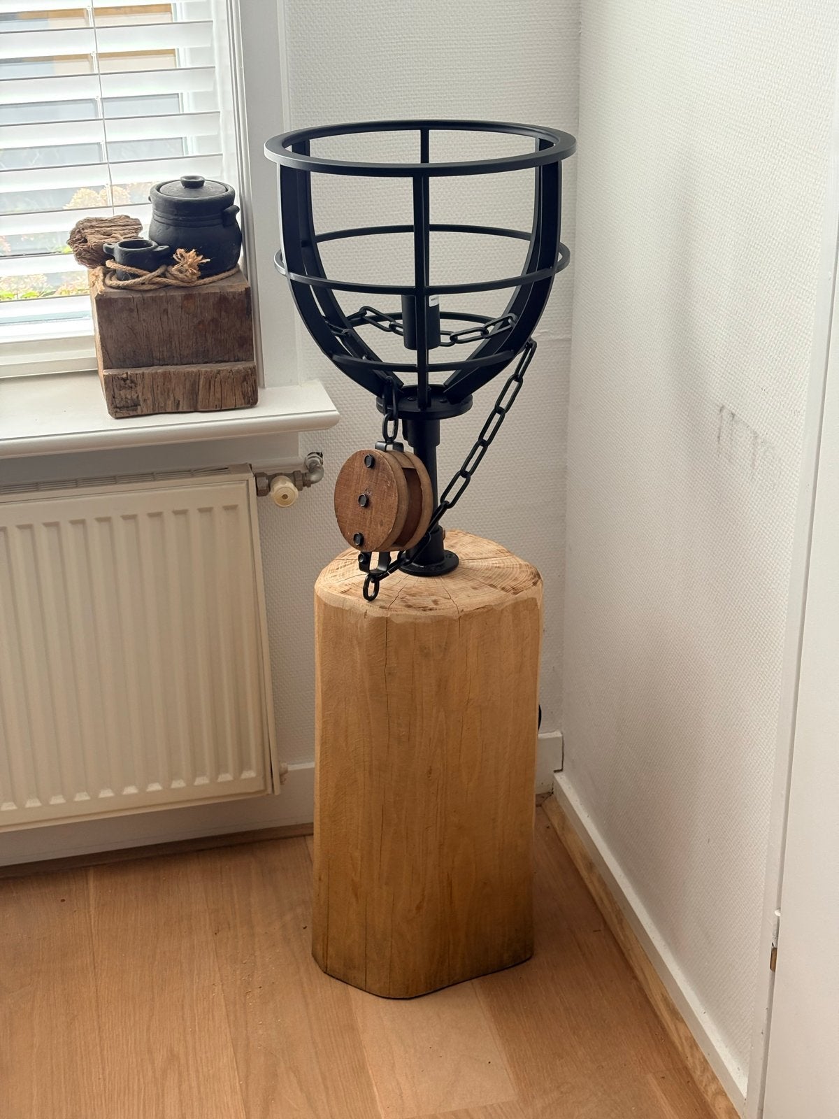 Unieke Vloerlamp van Hout en Metaal - Industriële Stijl, Ophalen, 100 tot 150 cm, E27 (groot), Zo goed als nieuw