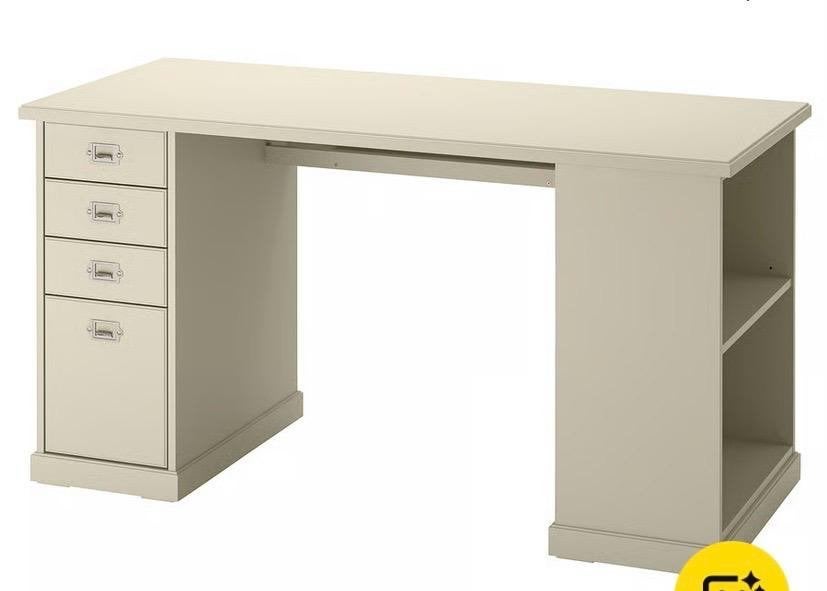 GRATIS: IKEA Lommarp bureau + bureaustoel (perfecte staat!), Huis en Inrichting, Bureaus, Ophalen, Demontabel, Hout, Schoolbureau