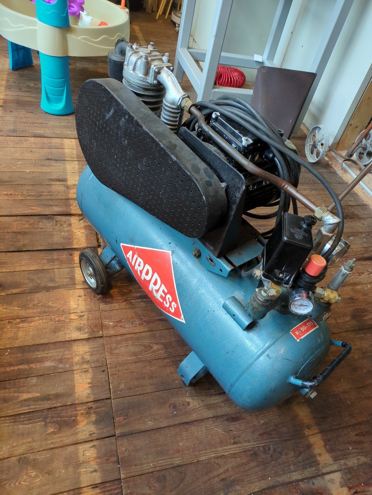 Airpress 50-170 compressor, Doe-het-zelf en Verbouw, Compressors, 25 tot 100 liter, Ophalen, Gebruikt, 200 tot 400 liter/min