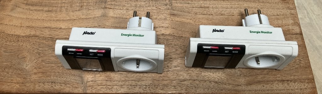 2x alecto em-16 energie monitor - tezamen 17,50, Doe-het-zelf en Verbouw, Elektra en Kabels, Ophalen of Verzenden, Zo goed als nieuw