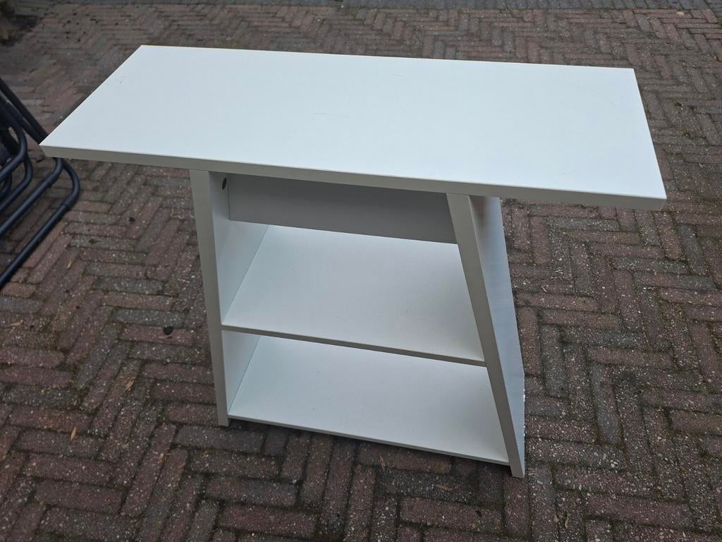 Witte bijzettafel met twee planken. Schragen. Buro onderstel, Minder dan 55 cm, Gebruikt, Rechthoekig, Ophalen