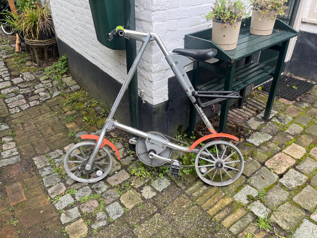 Strida opvouwbare fiets - uniek design, Overige merken, 16 tot 18 inch, Ophalen of Verzenden, Zo goed als nieuw