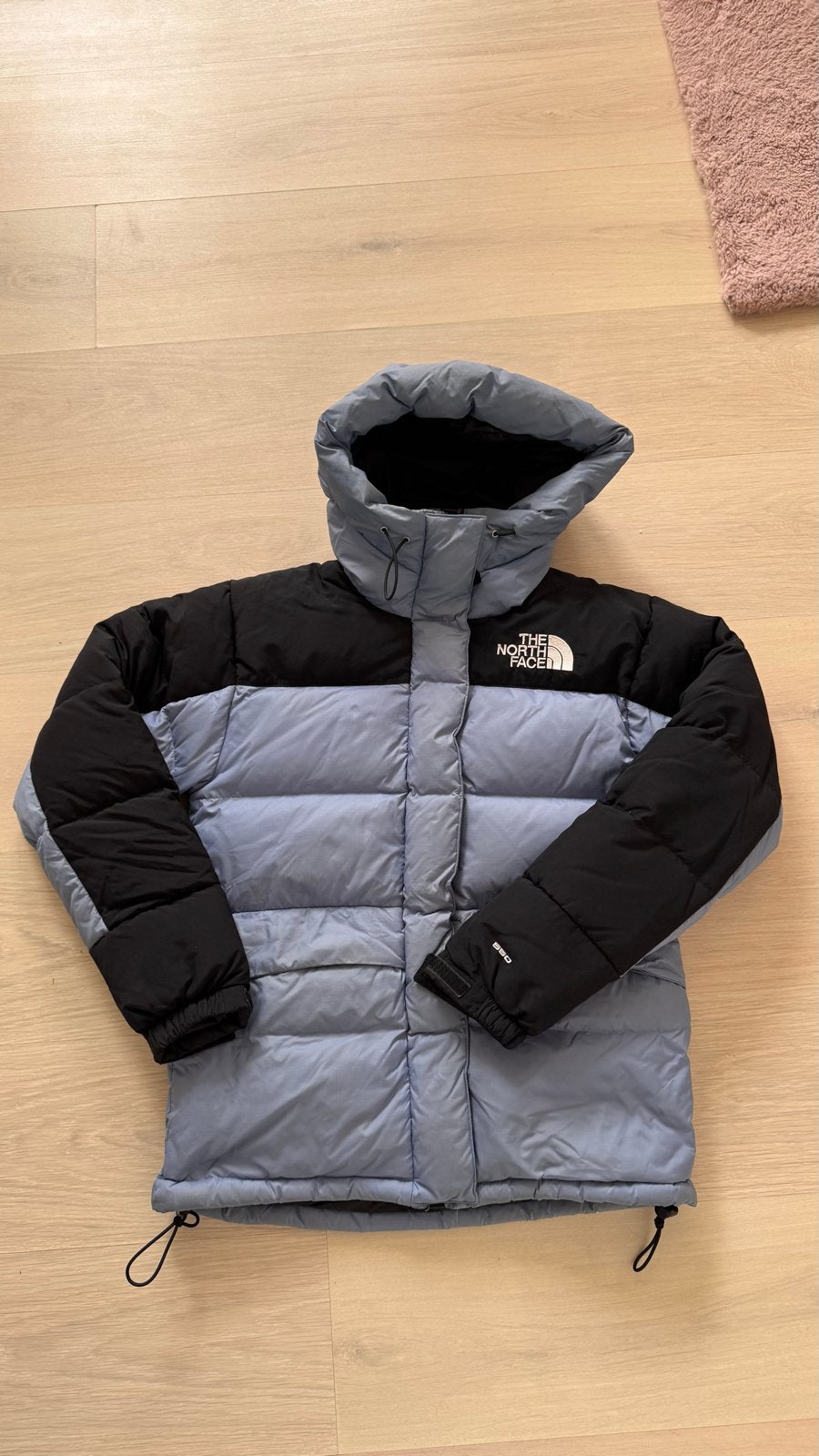 The North Face Nuptse Puffer Jas 550, Ophalen of Verzenden, Zo goed als nieuw, Maat 36 (S), Blauw