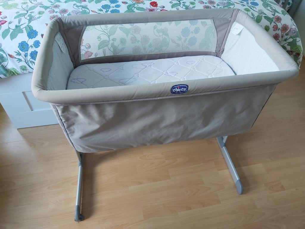 Chicco Next2Me cosleeper, Ophalen of Verzenden, Gebruikt, Wieg