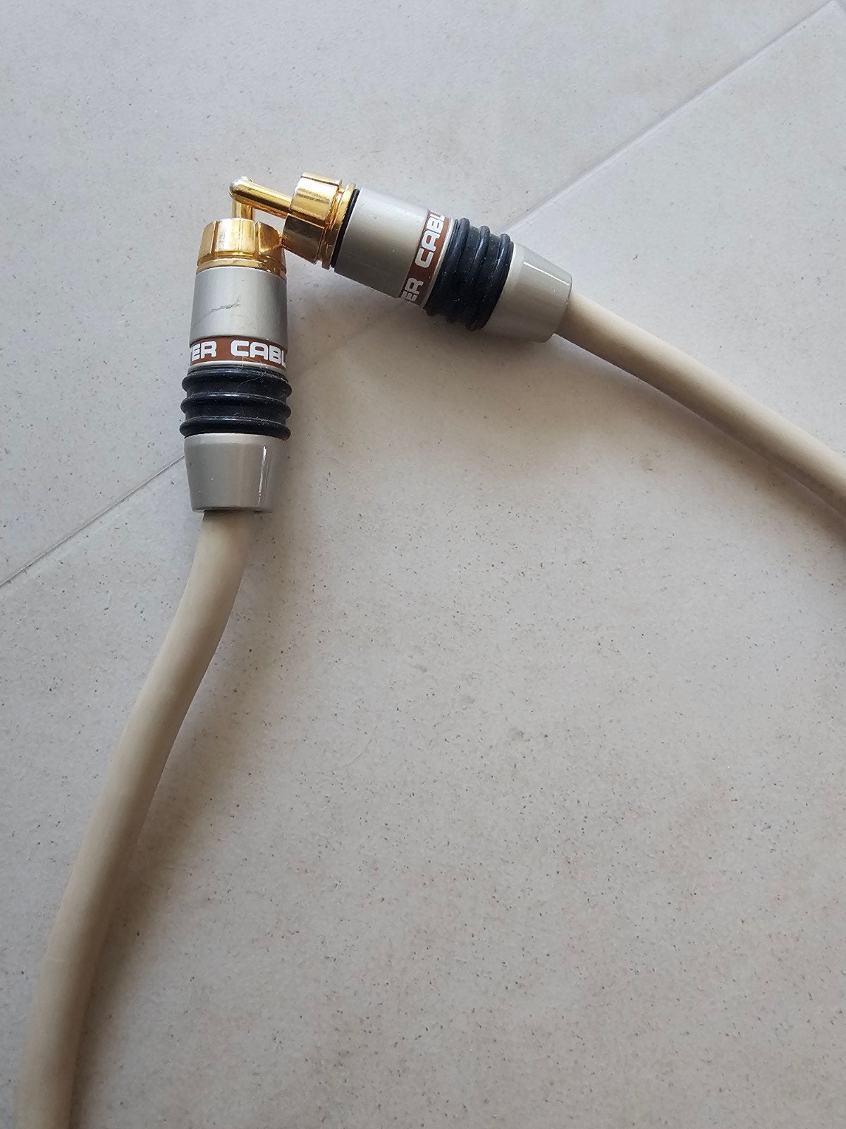 Monster subwooferkabel 4 meter - Hoge Kwaliteit Audio Kabel, Ophalen of Verzenden, Gebruikt, 2 tot 5 meter, Interlink-kabel