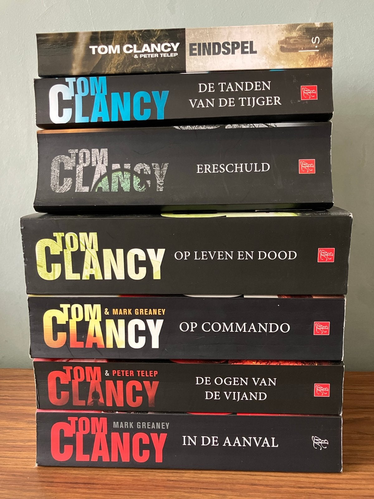 Tom Clancy boeken - Set van 7 thrillers, Boeken, Ophalen of Verzenden, Gelezen, Nederland