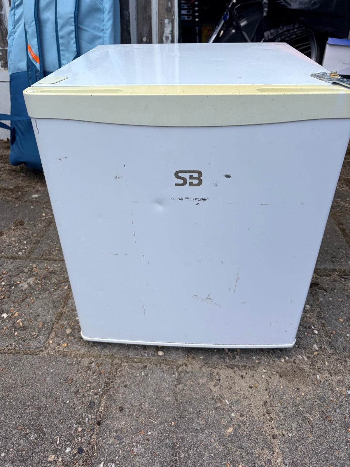 Compacte camping koelkast met klein vriesvak, Ophalen, Gebruikt, Minder dan 75 liter, Met vriesvak
