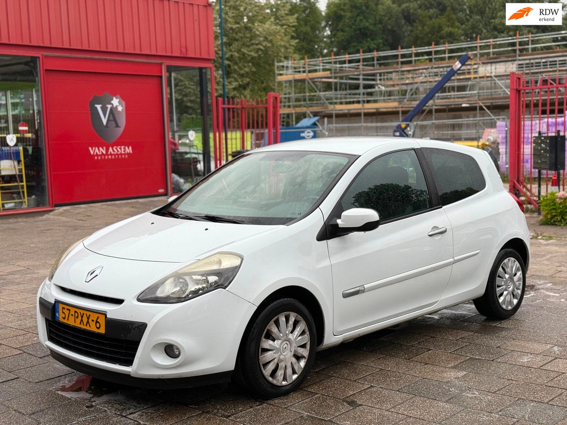 Renault Clio 1.5 dCi Parisienne| KOPPELING DEFECT!, Auto's, Renault, Bedrijf, Te koop, Clio, ABS, Airbags, Airconditioning, Automatische klimaatregeling